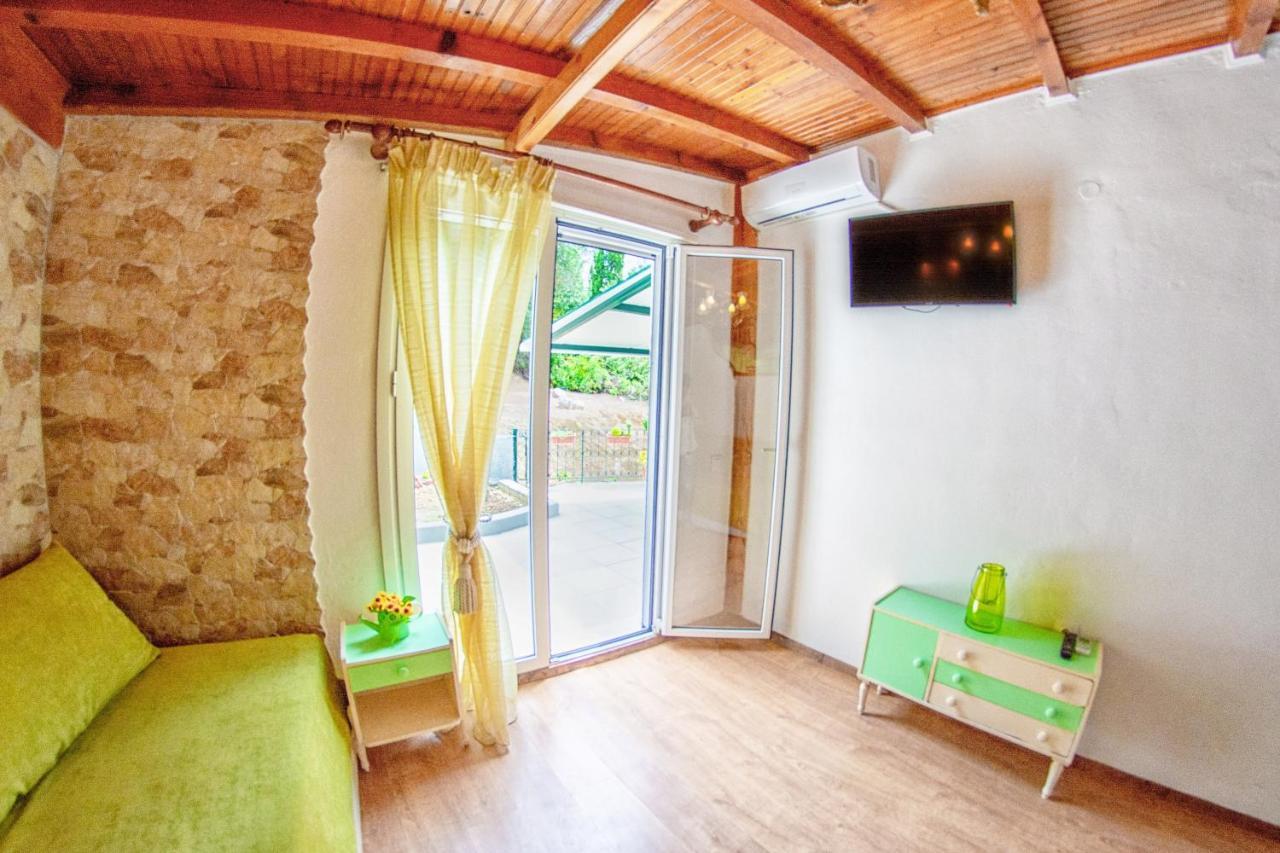 Aliki Apartments Παλαιοκαστρίτσα Εξωτερικό φωτογραφία